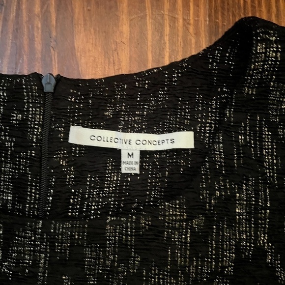 COLLECTIVE CONCEPTS Black Metallic 3/4 Sleeves Shift Dress - Picture 3 of 4